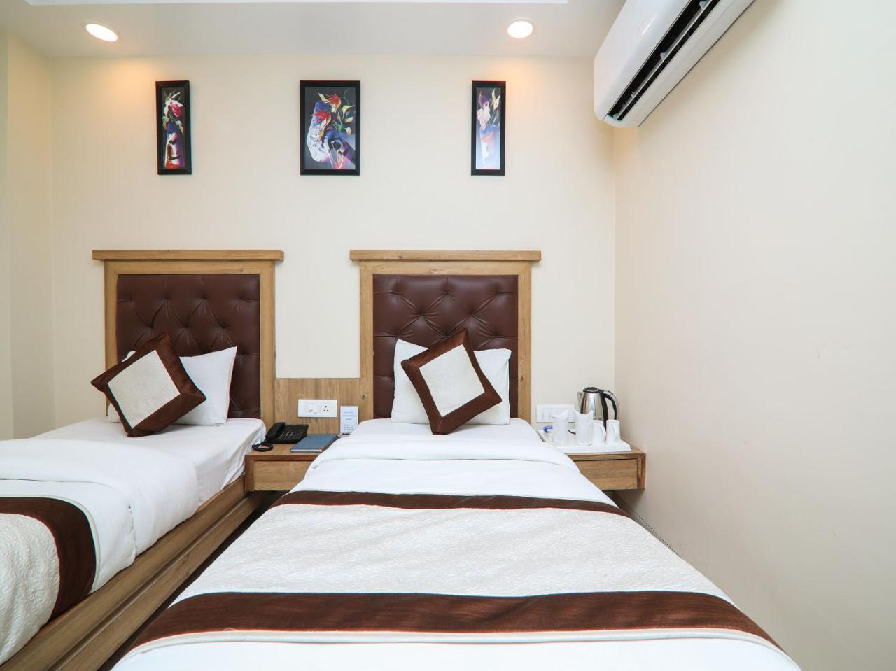 Hotel Amar International Нью-Дели Экстерьер фото