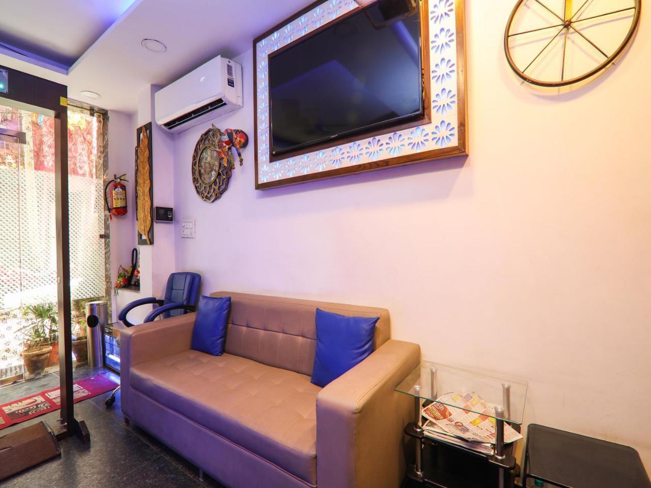 Hotel Amar International Нью-Дели Экстерьер фото